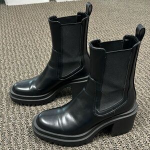 Zara Chelsea boots Size 36 (6 US) like new with 4inch heel